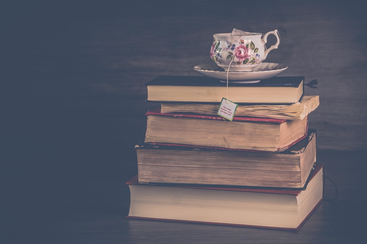Cozy Up with a Book: Creating a Rainy Day Reading Nook